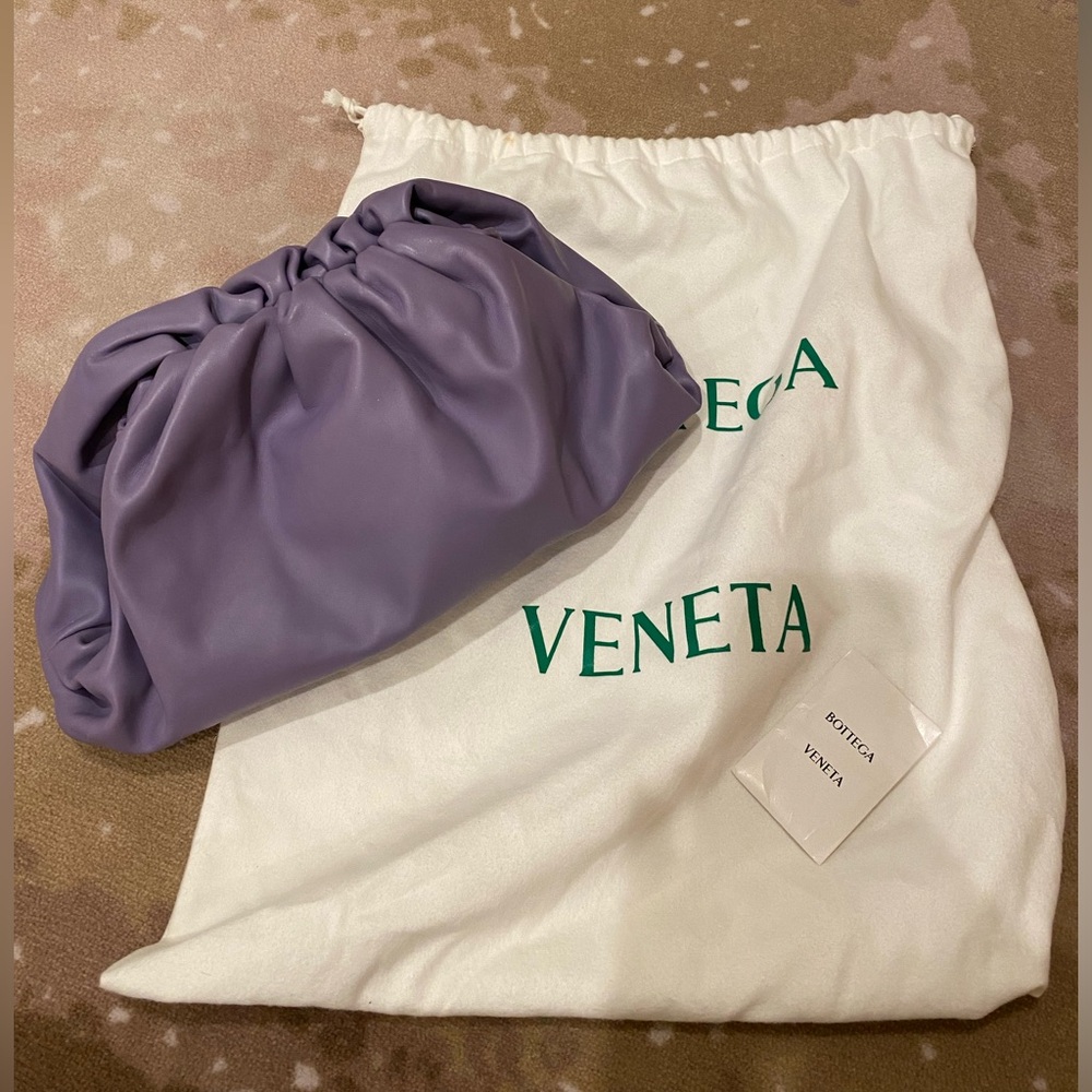 BOTTEGA VENETA 
Smooth Butter Calf The Pouch Oversized Clutch Lavender